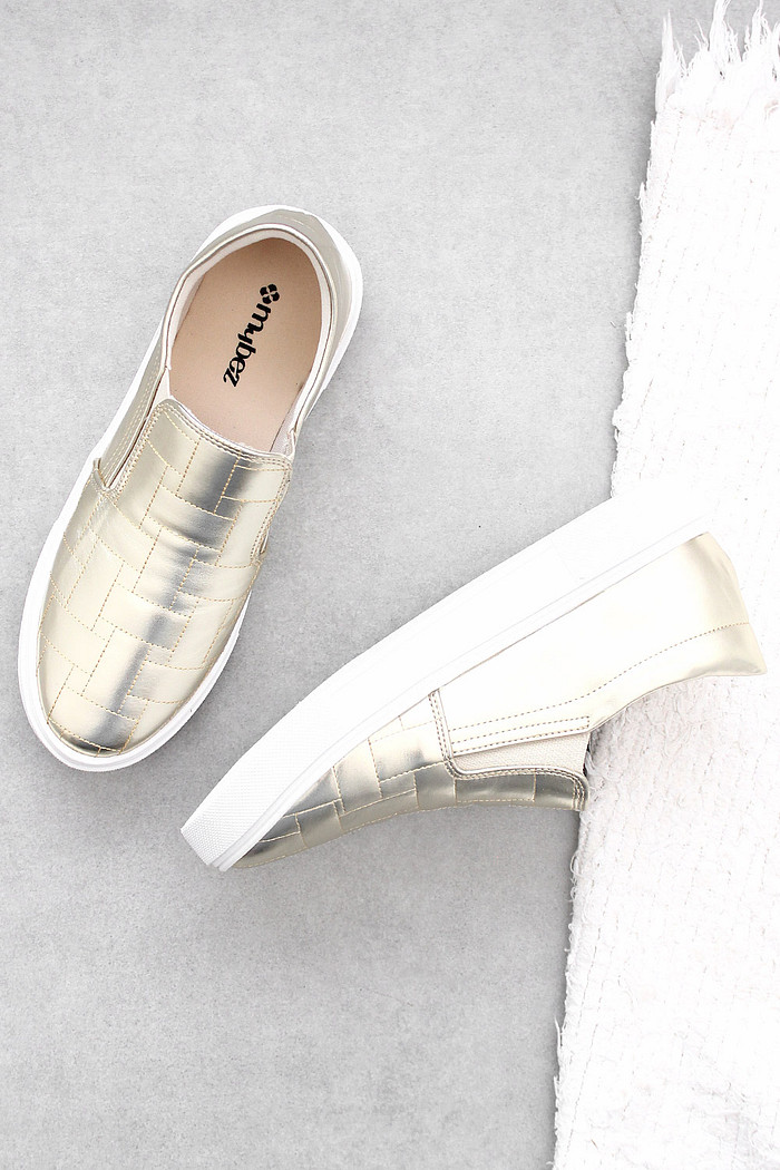 SlipOn Feminino Fernanda com Detalhe Matelassê