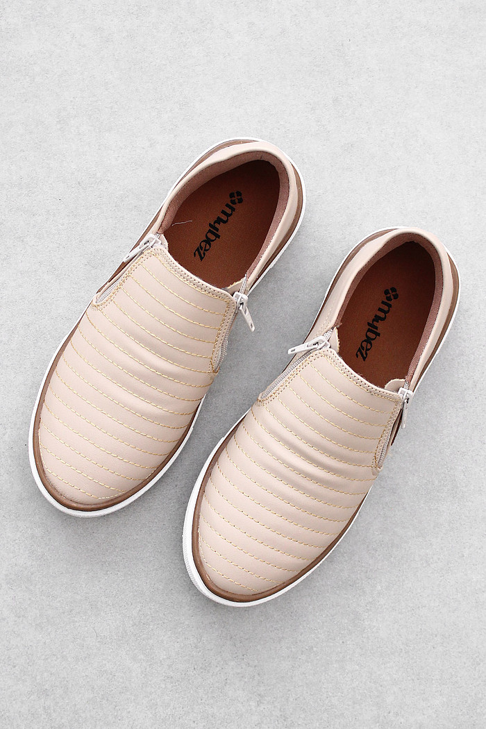 SlipOn Feminino Vivi com Detalhe Matelassê