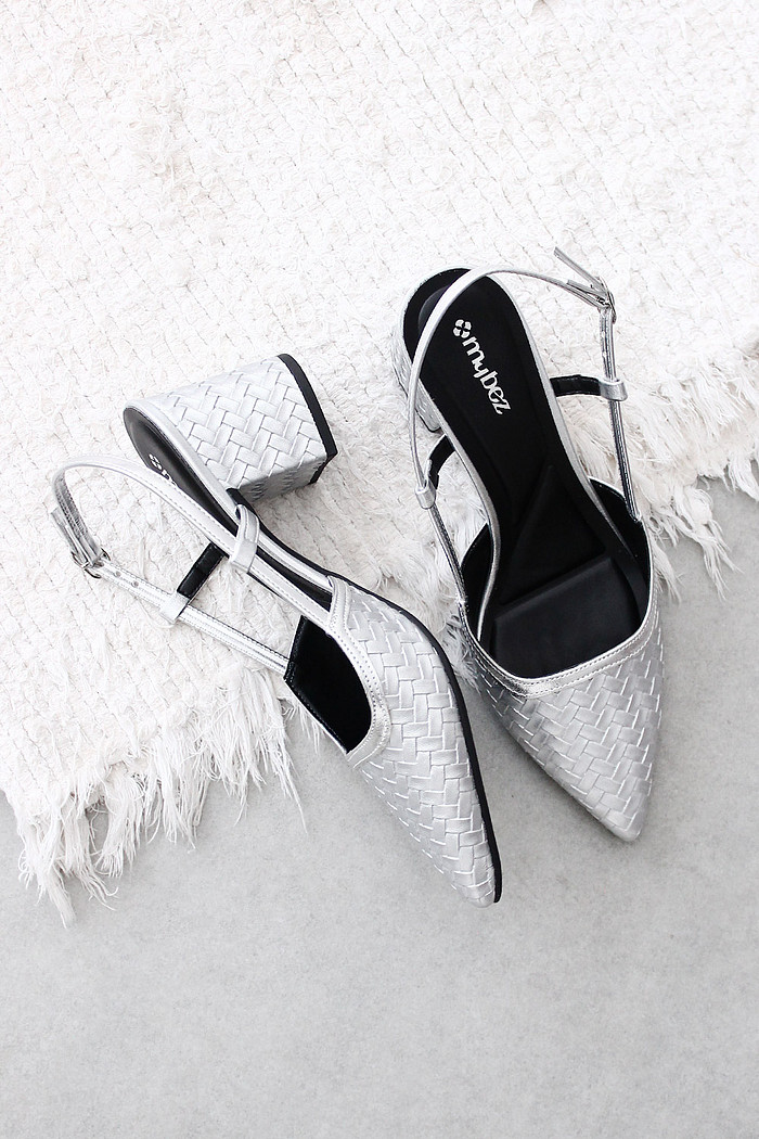 Scarpin Mybez Lucy Tramado com Salto Bloco