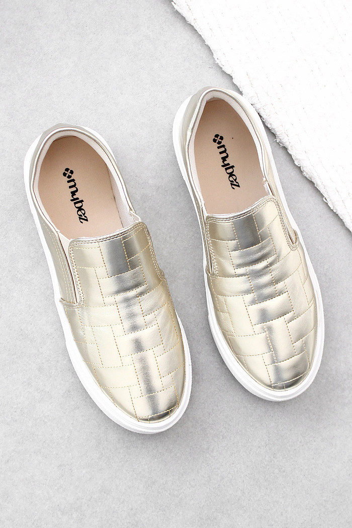 SlipOn Feminino Fernanda com Detalhe Matelassê