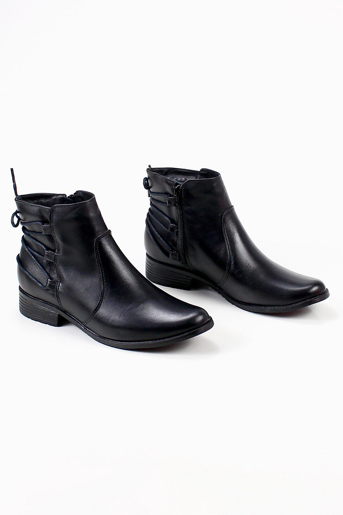 Bota Mybez em Couro com Detalhe de Amarração