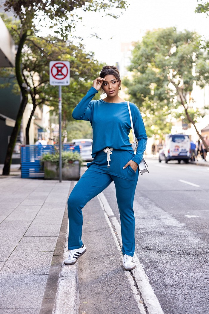 Conjunto em moletinho de viscose com cadarço Marcia azul petróleo