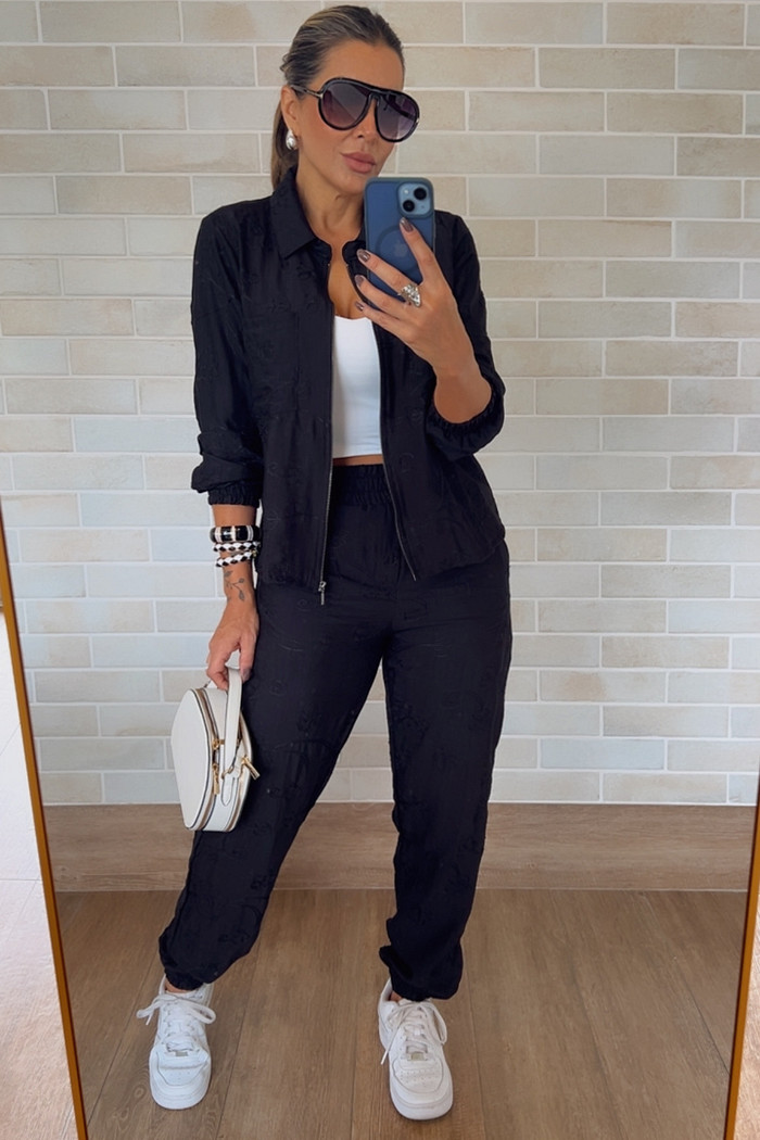 Conjunto de Jaquetinha e Calça Jogguer Bordado Preto Aurora