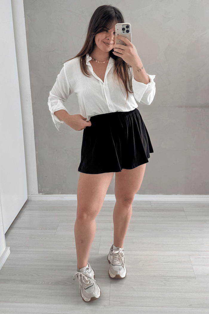 Shorts curto soltinho preto