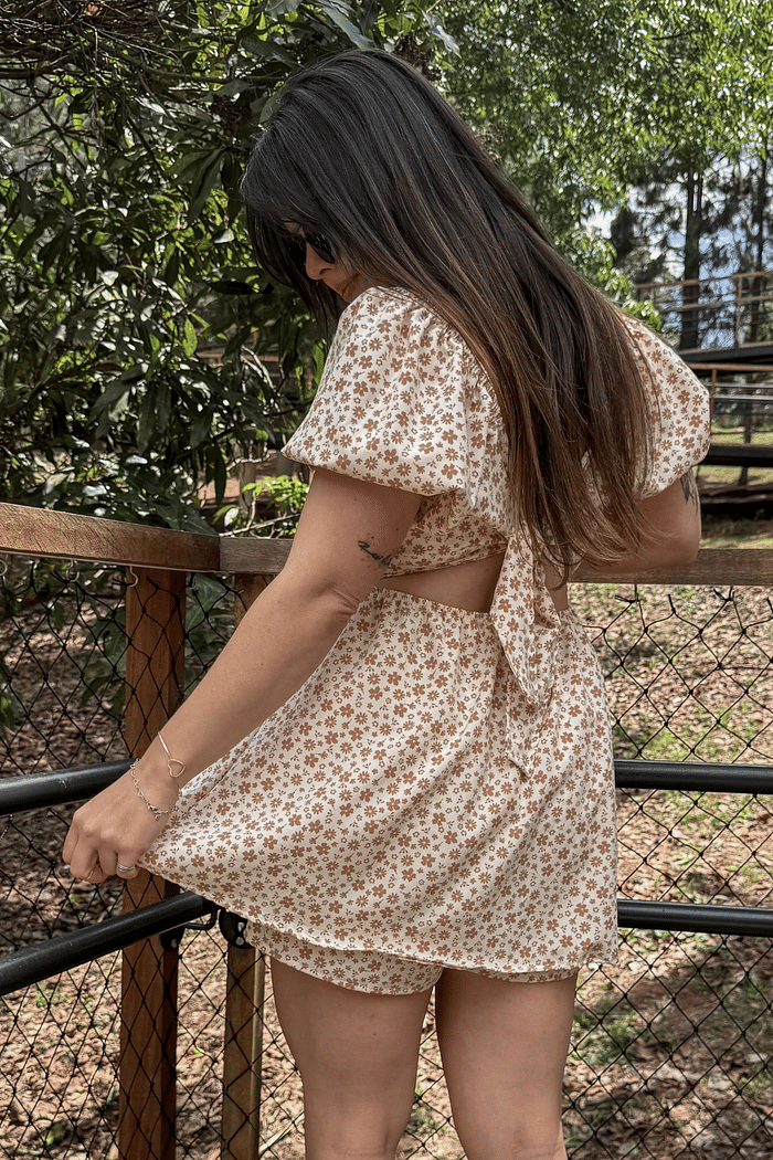 Macaquinho dress estampa off floral