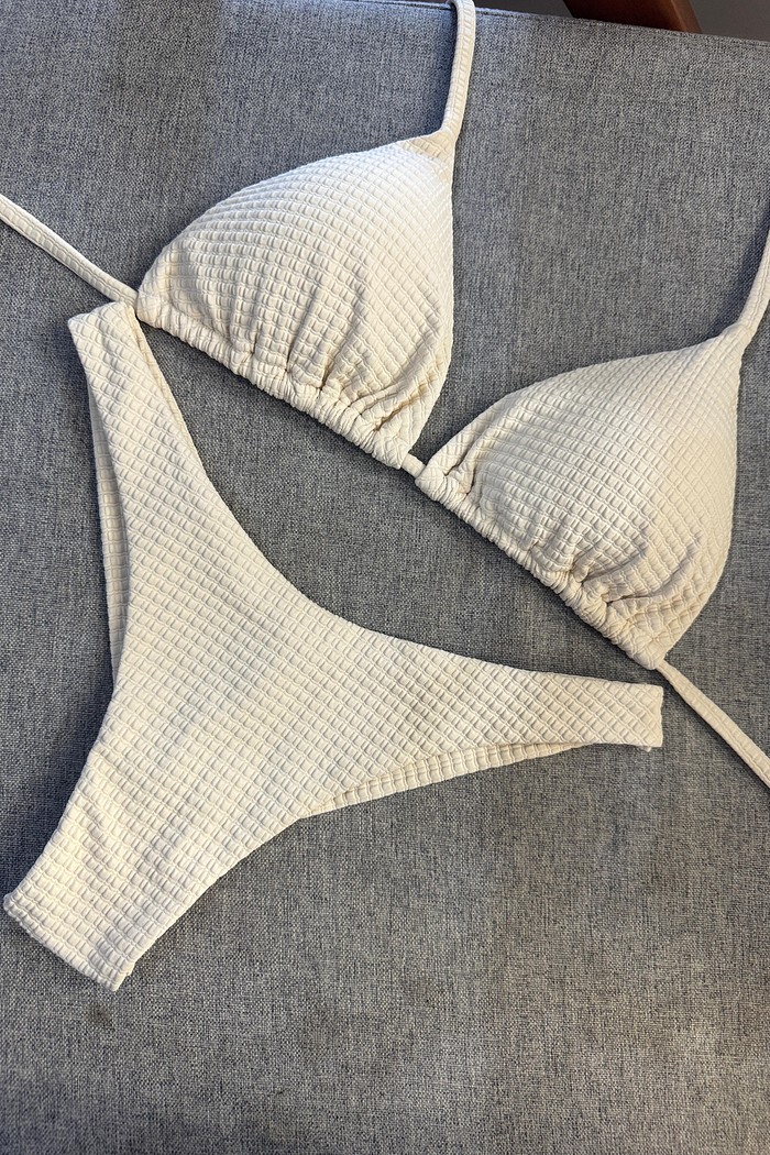 Cortininha com Asa Delta Fio Duplo Tweed - Off White