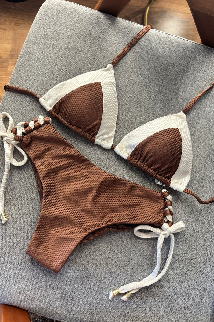 Cortininha Bicolor com Calcinha Búzios - Marrom/Off White
