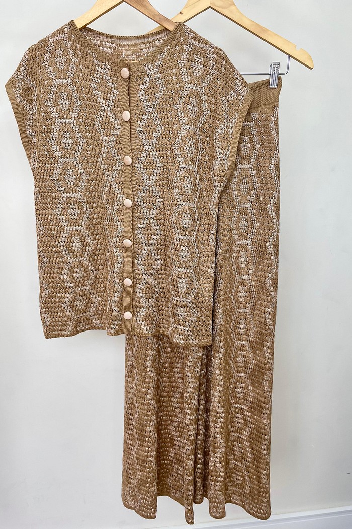 Conjunto de Tricot Peônia