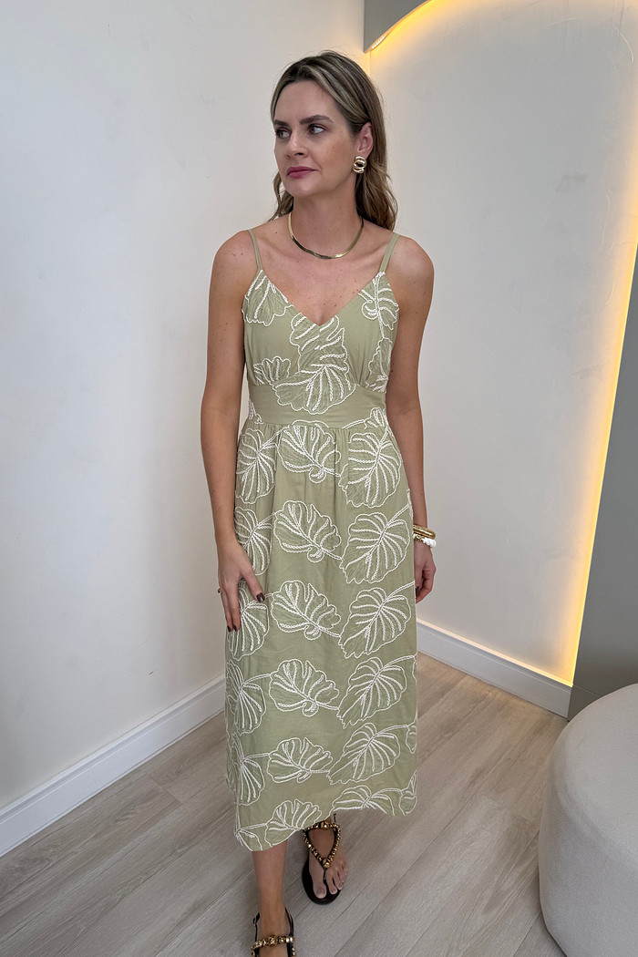 Vestido Midi Bordado Jade