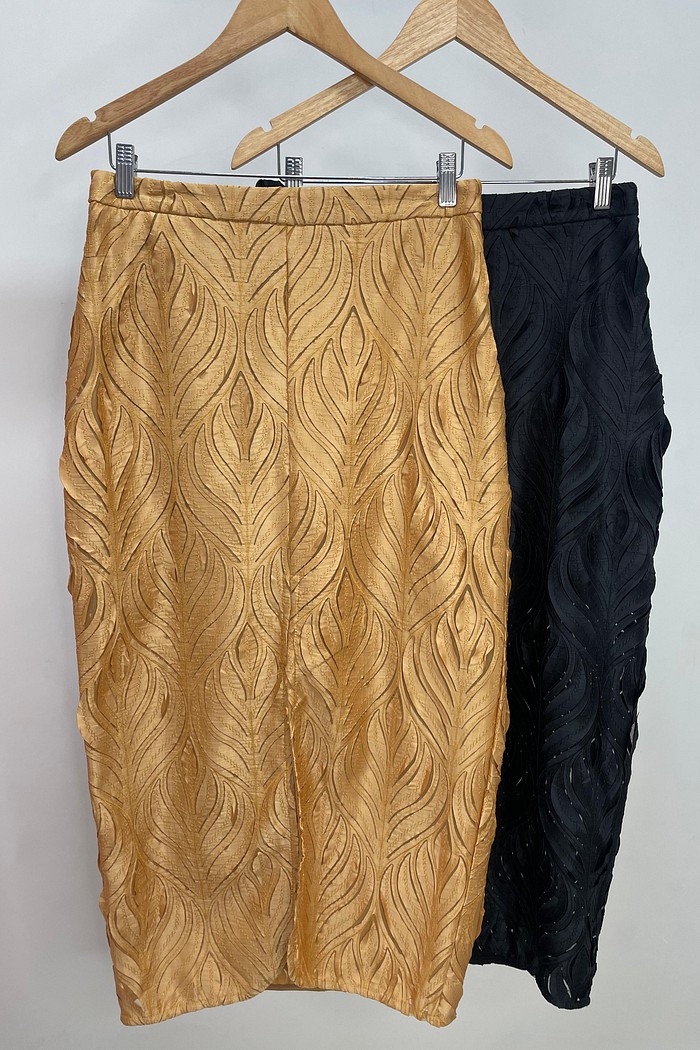 Saia de Tule Bordada Iara