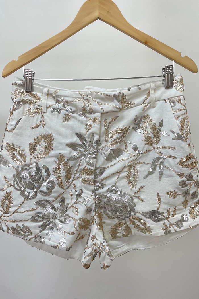 Shorts com Bordado Santorini