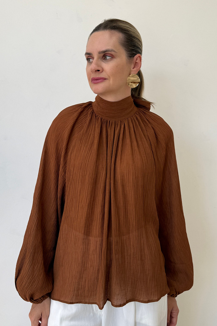 Blusa Franzida com Gola Larissa