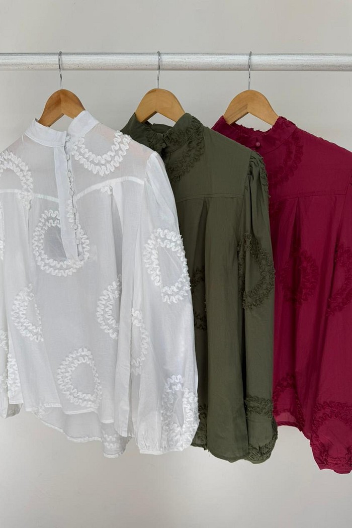 Bata Bordada Melissa