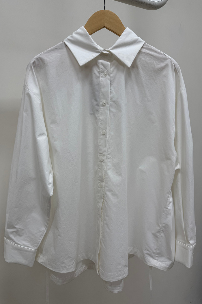 Camisa com Franzido nas Costas Laura