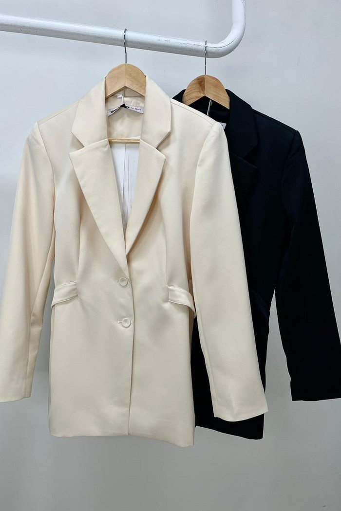 Blazer em Alfaiataria Eclair