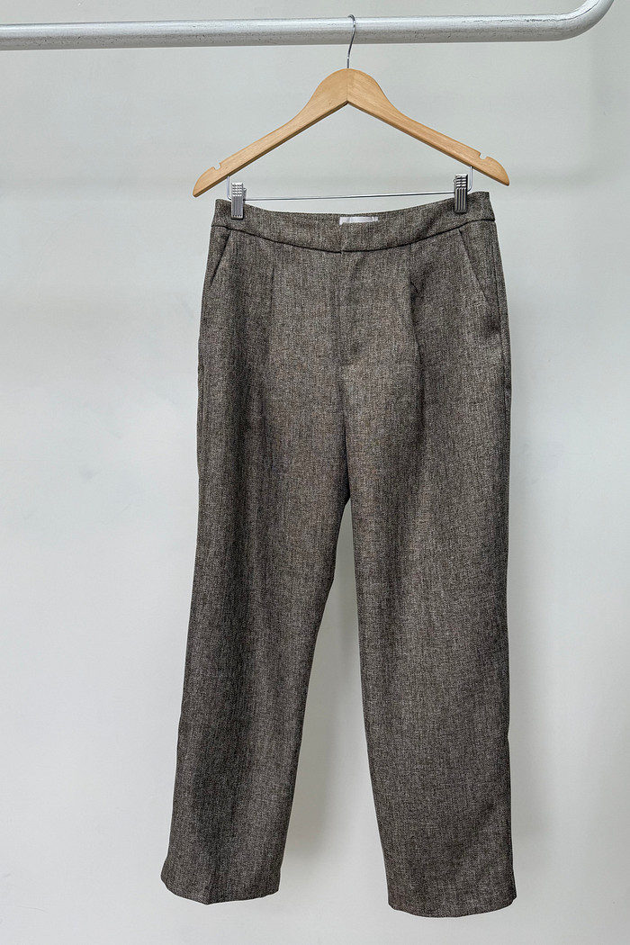 Calça em Alfaiataria Brenda