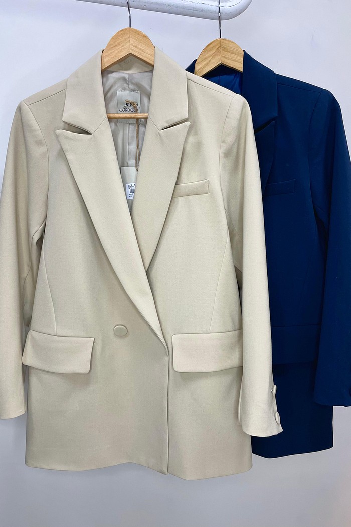 Blazer em Alfaiataria Milena