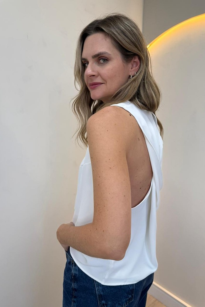 Blusa em Alfaiataria Glow