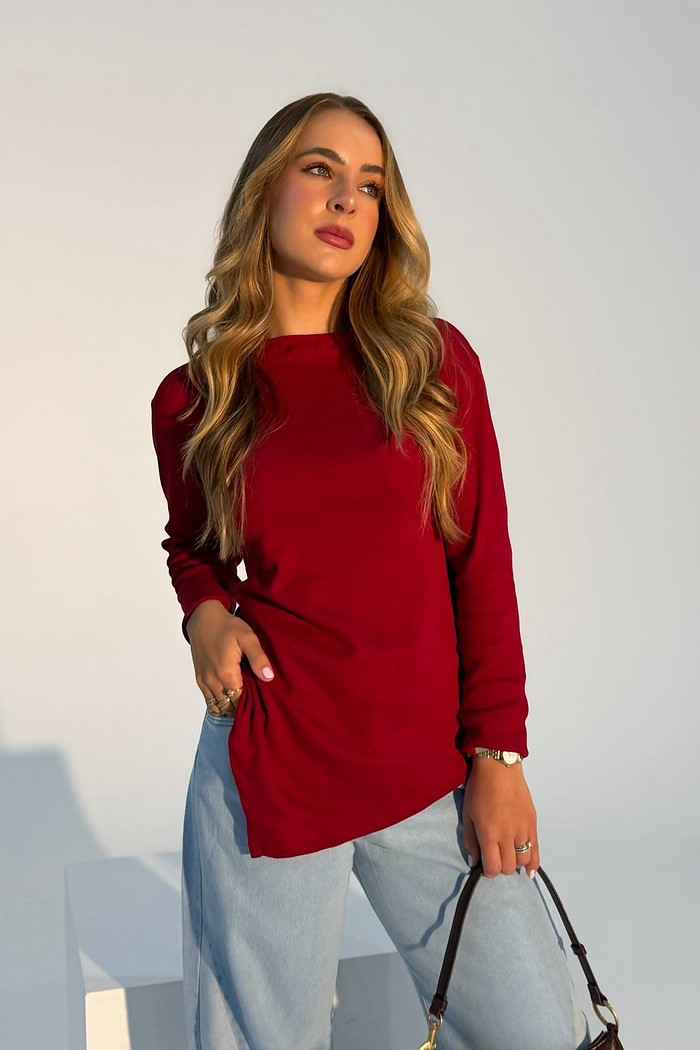 Blusa Giseli Assimétrica manga longa Marsala