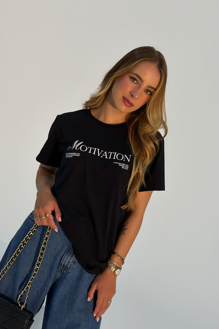 T-shirt Feminina Carol Cor Preto