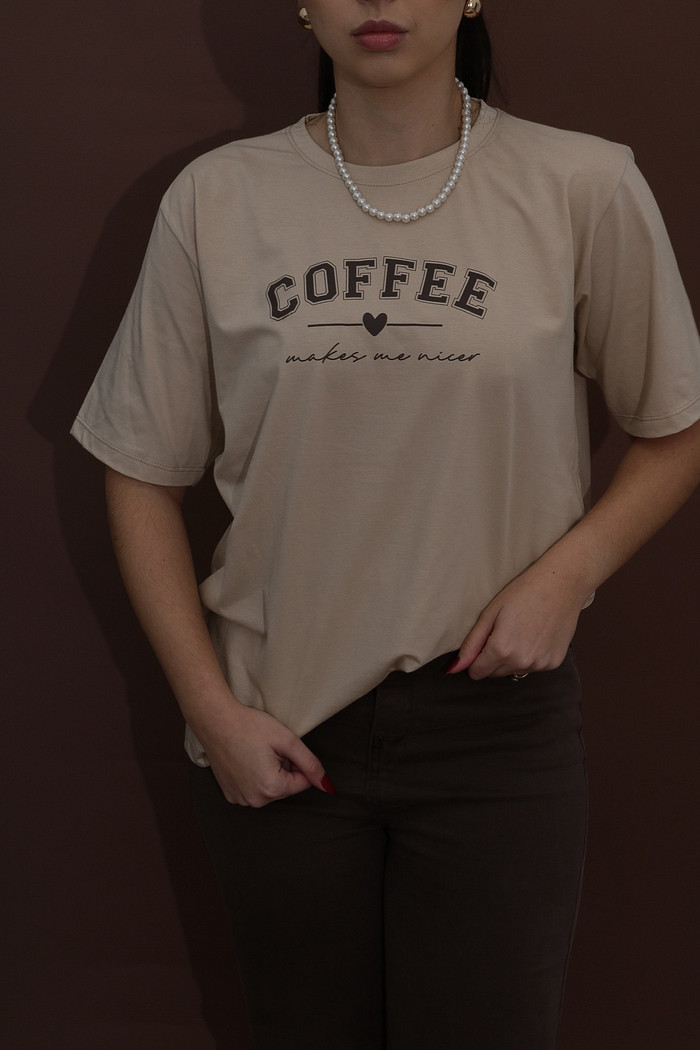 T-SHIRT SOFI CAPPUCCINO MODELAGEM OVER