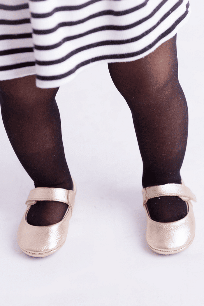 SAPATILHA BEBÊ LUIZA DOURADA