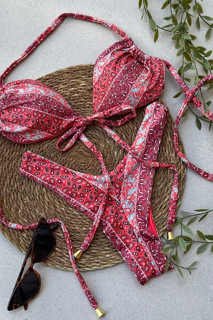 Biquíni Cortininha e Asa delta Paisley Vermelho