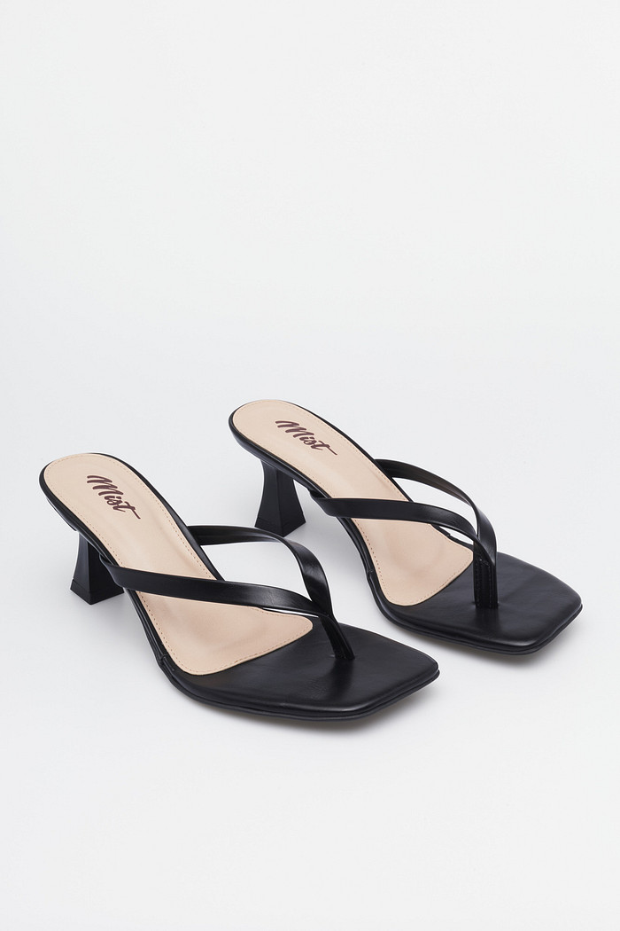 Tamanco Maya Preto MIST – Sandália Feminina Minimalista com Salto Tamanco Maya Preto MIST – sandália feminina minimalista com salto fino