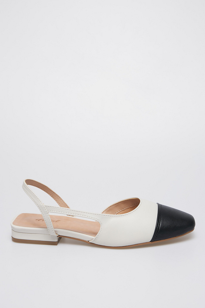 Flat Julie Off-White