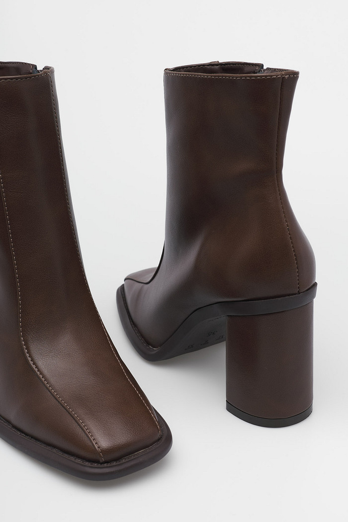 Bota Ankle Boot Malu Café