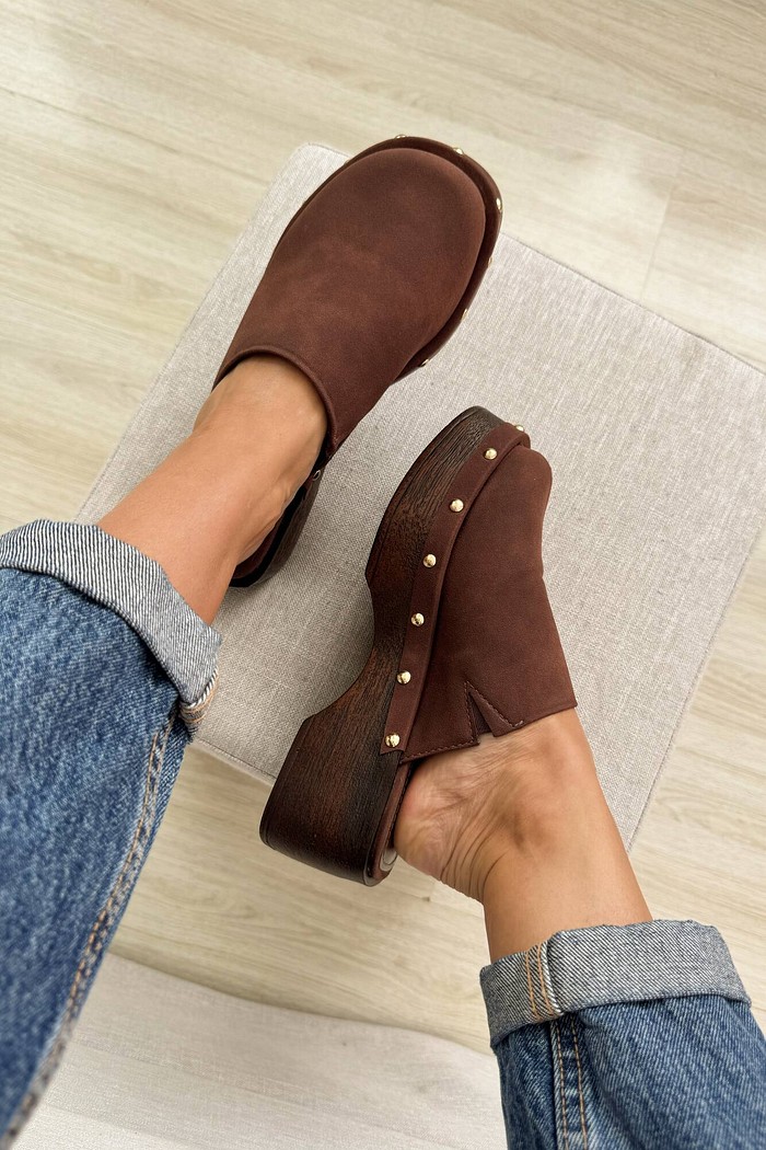 Mule Aurélia Marrom