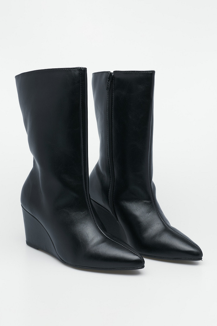 Bota Anabela Yasmin Preto