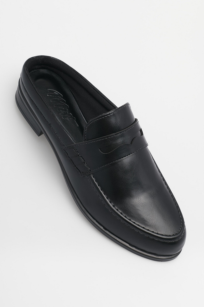 Mule Loafer Leona Preto