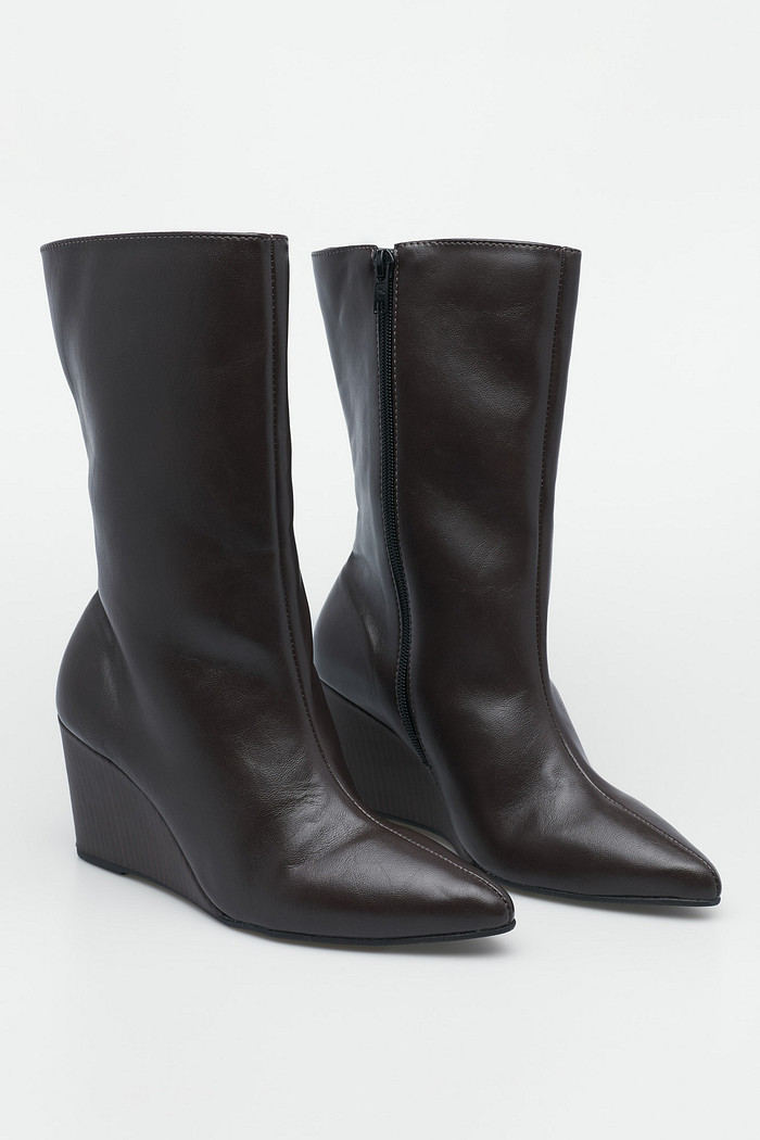 Bota Anabela Yasmin Marrom