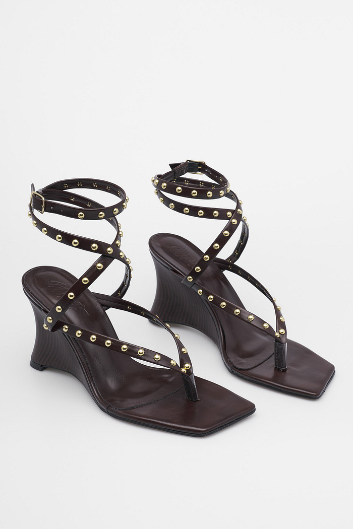 Sandália Daphne Café