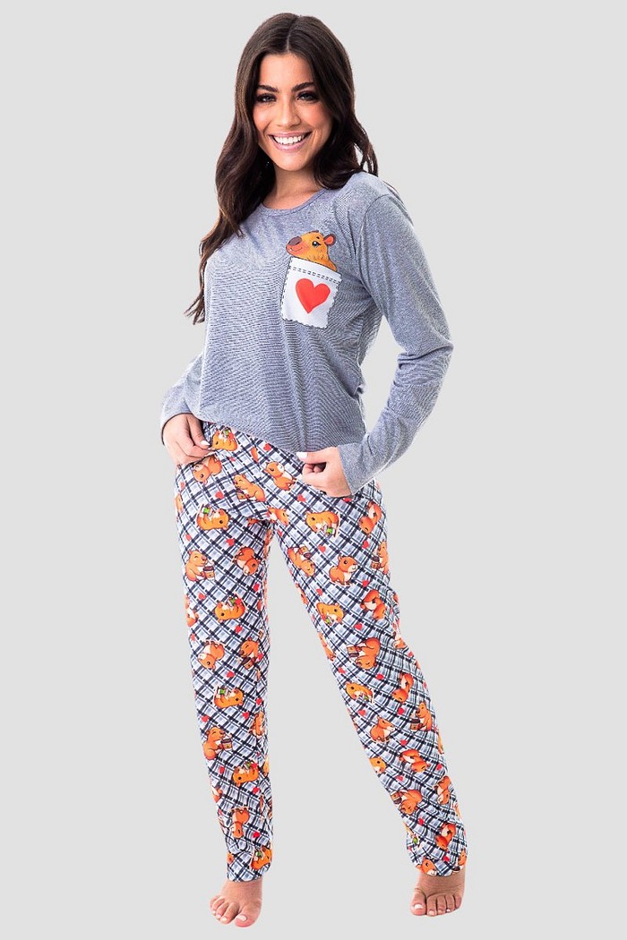 Pijama Plus Size Lua Chic Inverno Capivara no Bolso