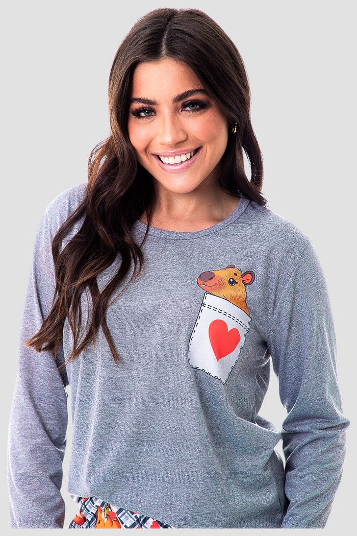 Pijama Plus Size Lua Chic Inverno Capivara no Bolso