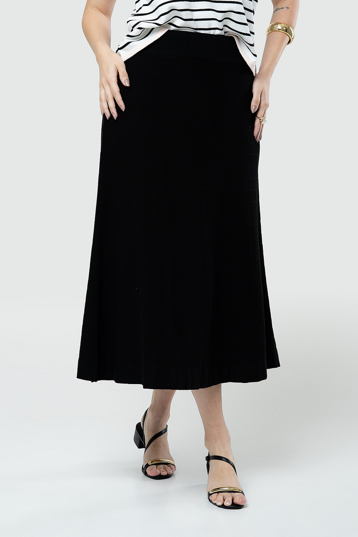 Saia Midi Evasê Tricot Preta