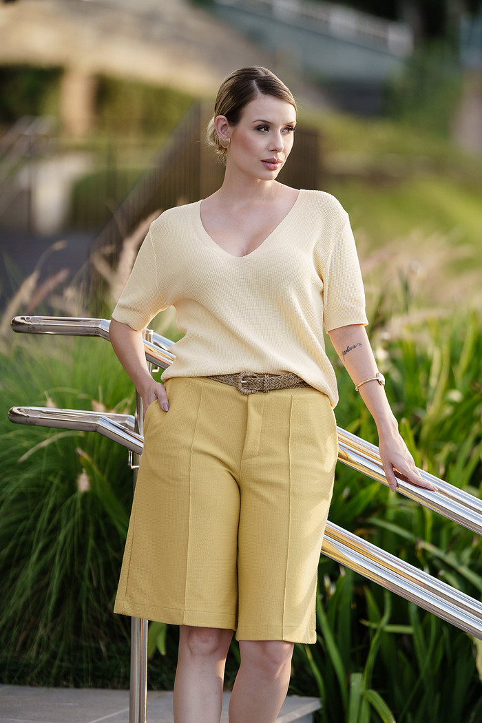 Blusa Tricot Gola V com Manga - Amarelo Manteiga