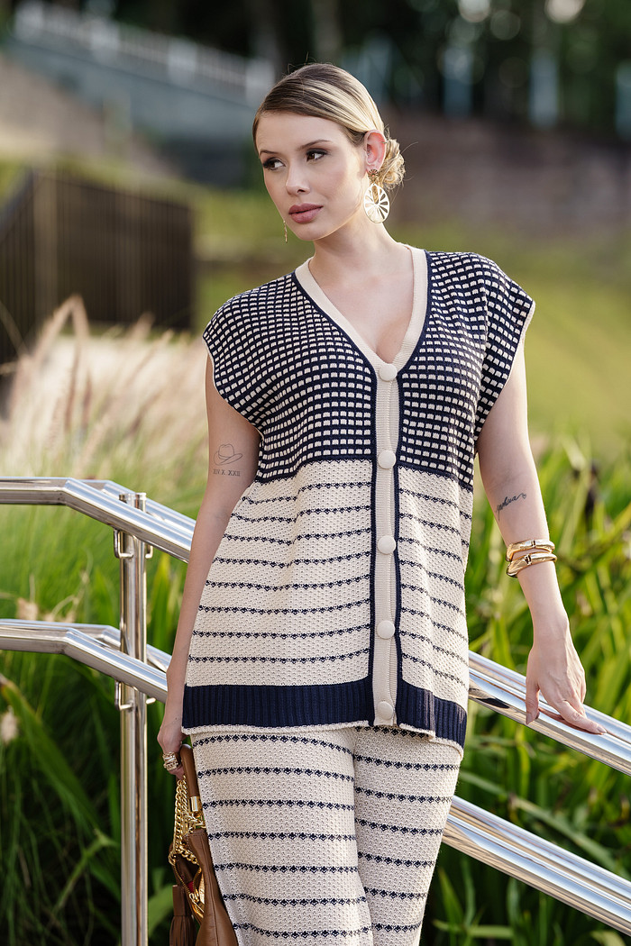 Conjunto Listra com Blusa e Calça Tricot - Bege
