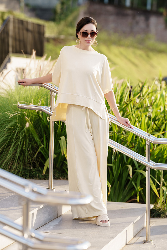 Conjunto com Blusa e Calça Oversized - Amarelo Manteiga