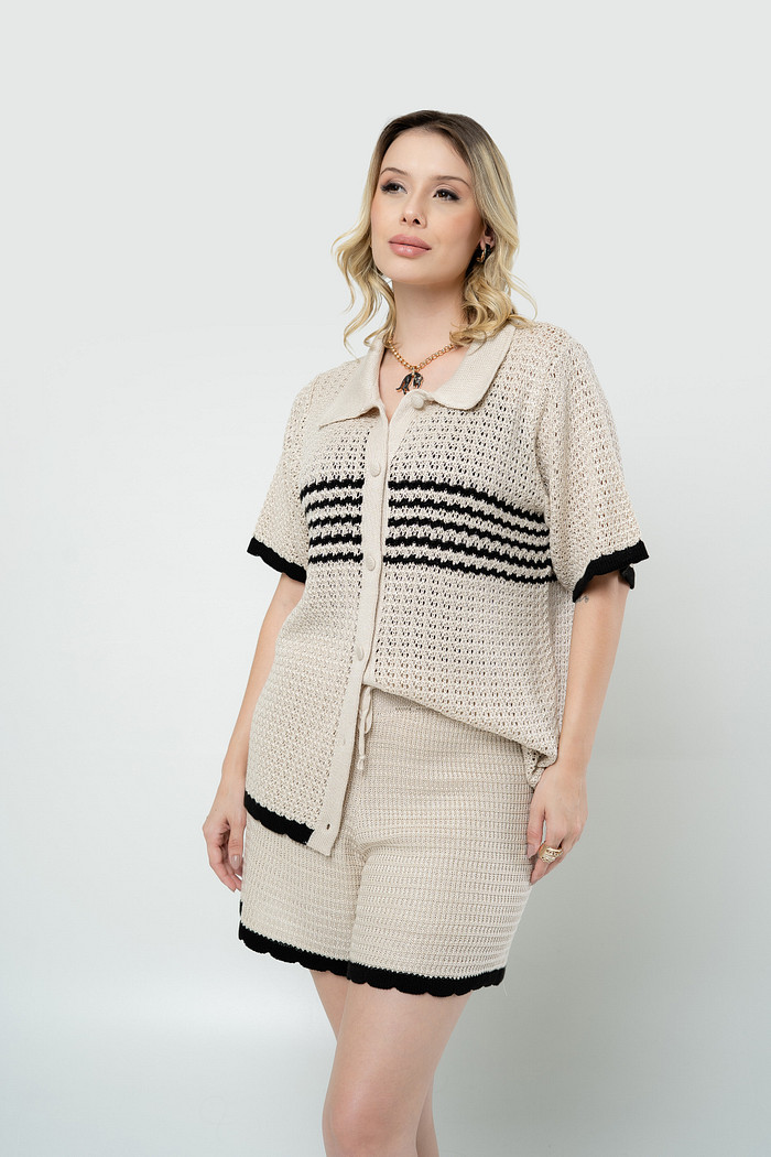 Conjunto Bicolor com Blusa e Bermuda Tricot - Bege