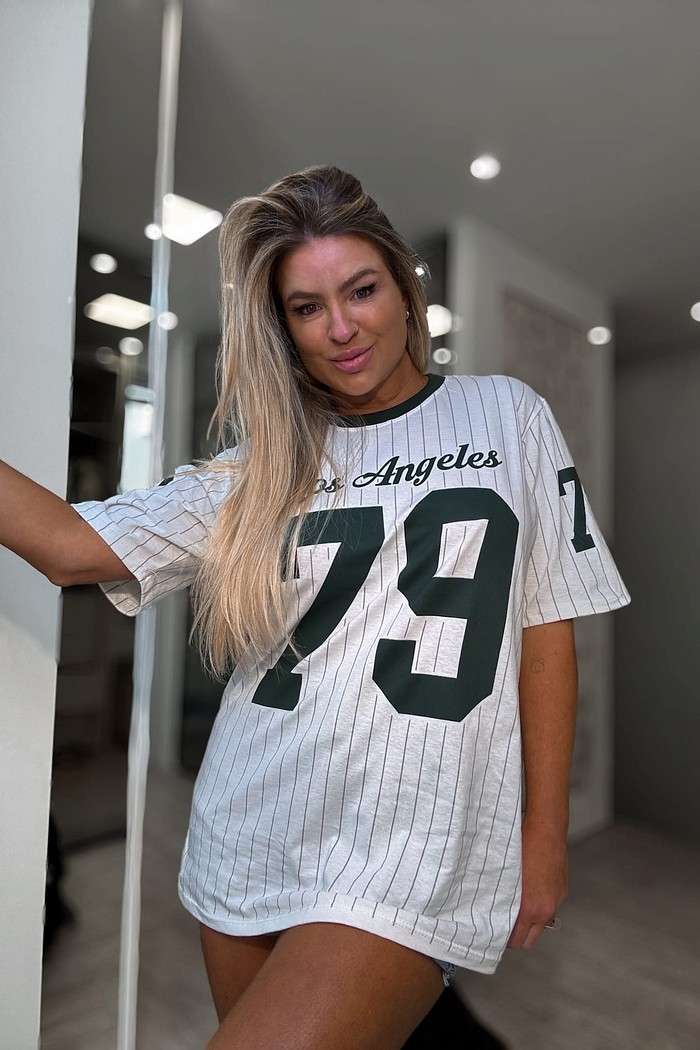 Camiseta alongada oversized estampa los angeles