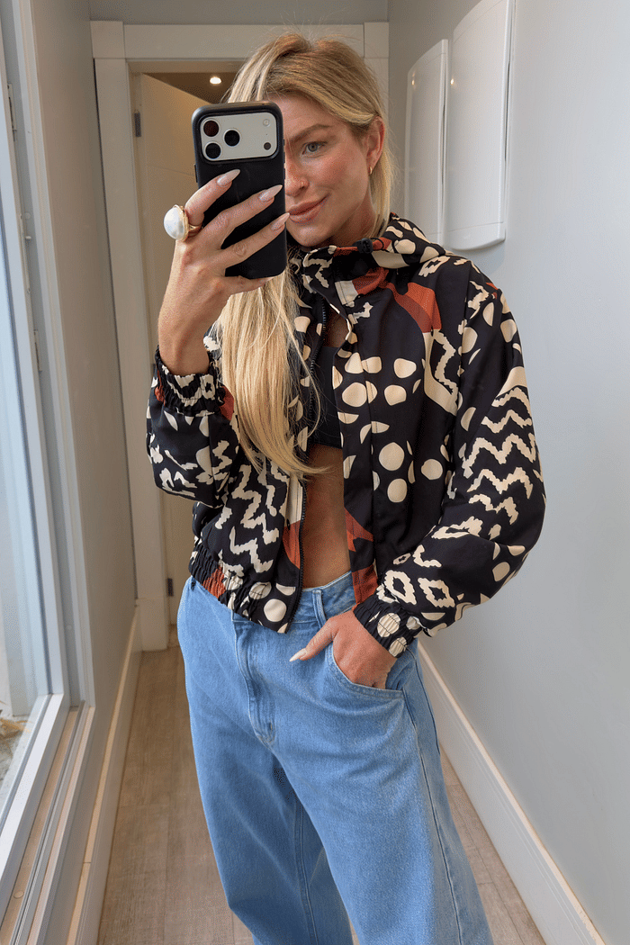 Jaqueta corta vento Parka estampada Lara