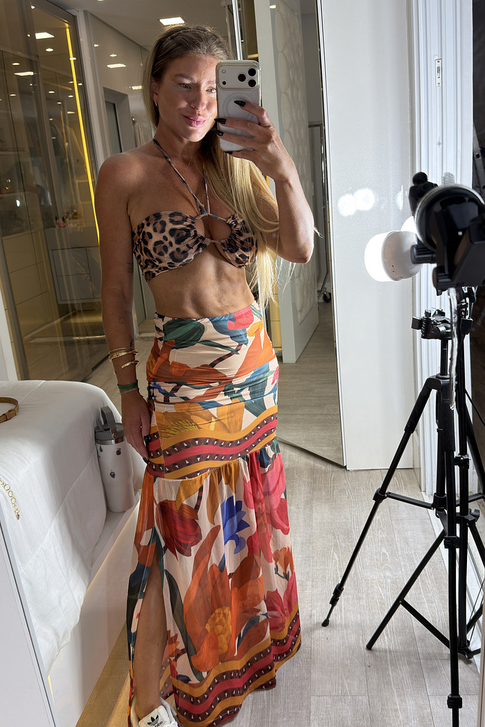 Vestido midi tomara que caia estampado em tule Cayla