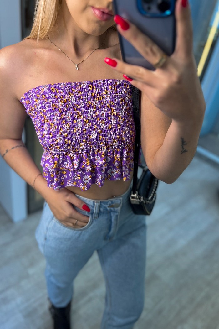 Top faixa com babados em lastex roxo com flores brancas