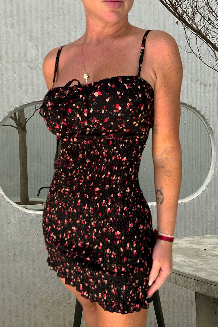 Vestido sheila preto com estampa de flores