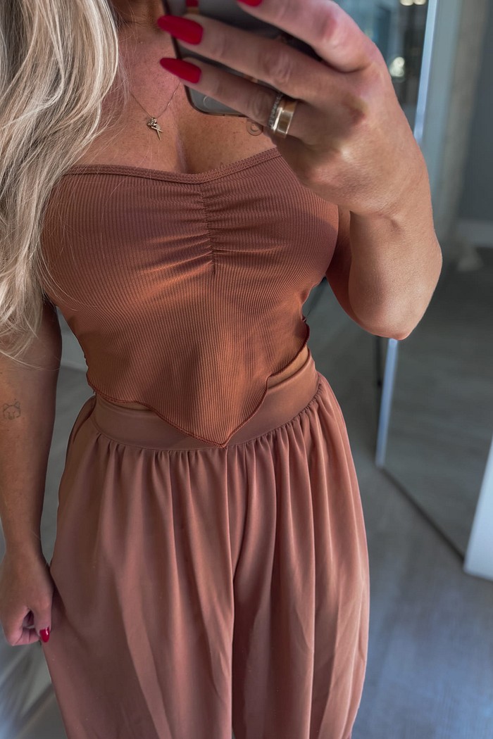 Cropped ponta tomara que caia