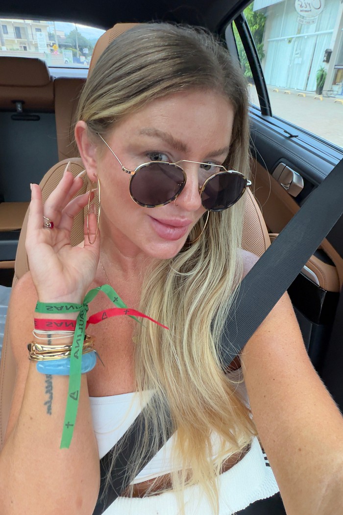 Brinco de argola fina Dourado