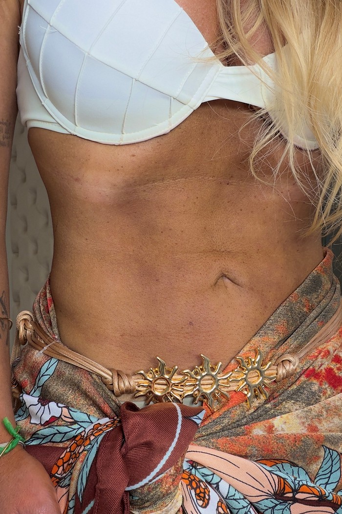 Cinto corda  com detalhes Dourado